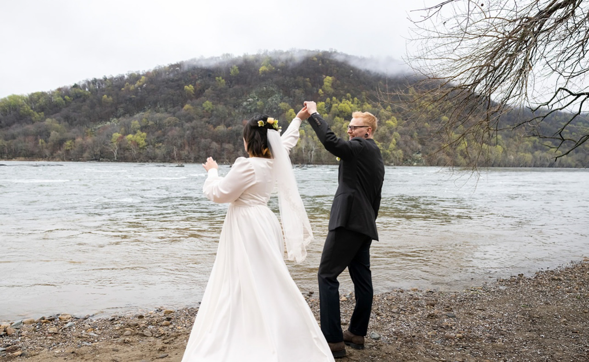 Spring Showers River and Manor Wedding